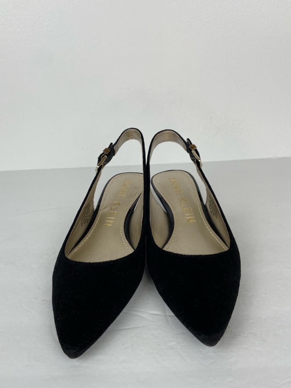 Anne Klein Expert Velvet Pump Shoes Size 7 M Black Sling Back Preppy Elegant - Picture 6 of 12